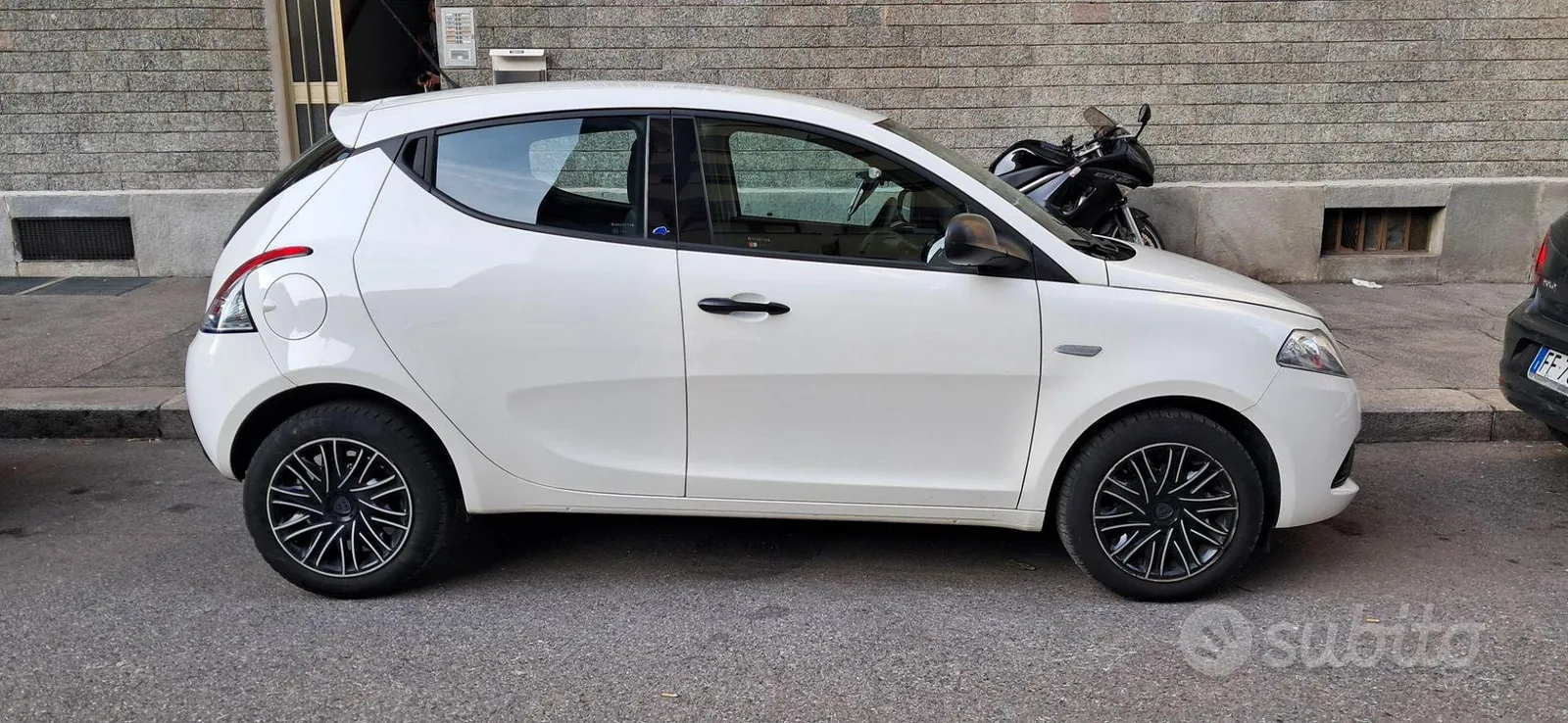 Lancia Ypsilon 2019 photo 2