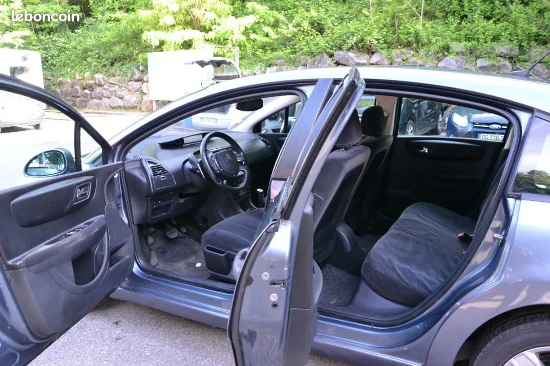 Citroen C4 2008 photo 5