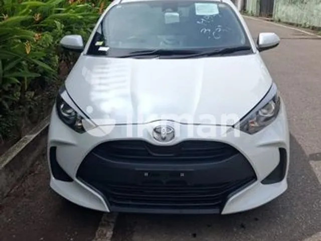Toyota Yaris 2023 photo 2