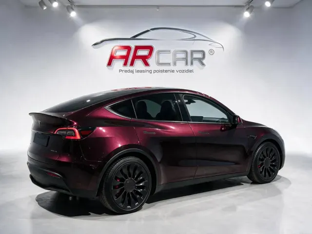Tesla Model Y 2023 photo 3