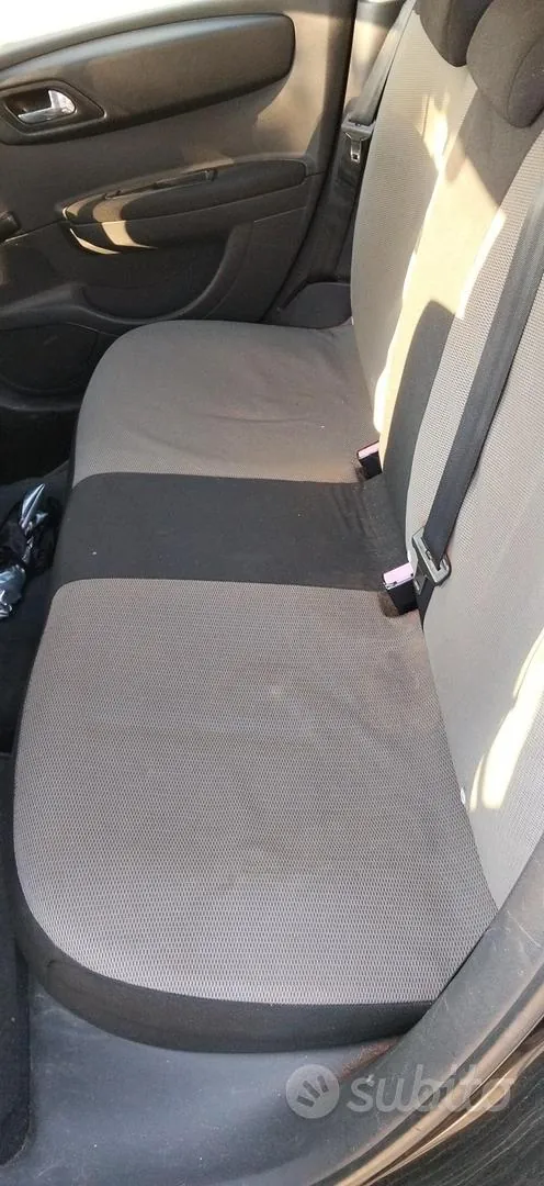 Citroen C4 2006 photo 4