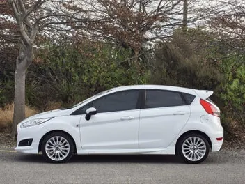 Ford Fiesta 2015 photo 5