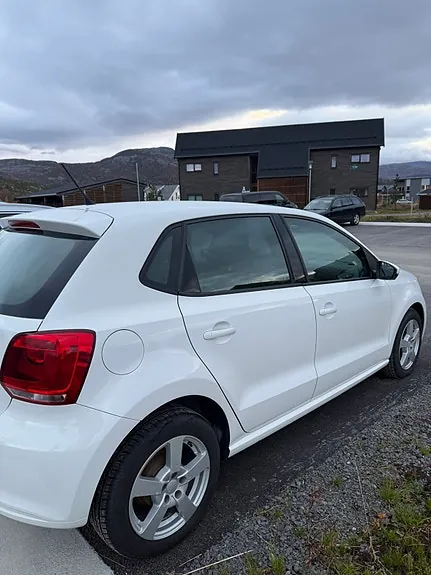 Volkswagen Polo 2011 photo 4