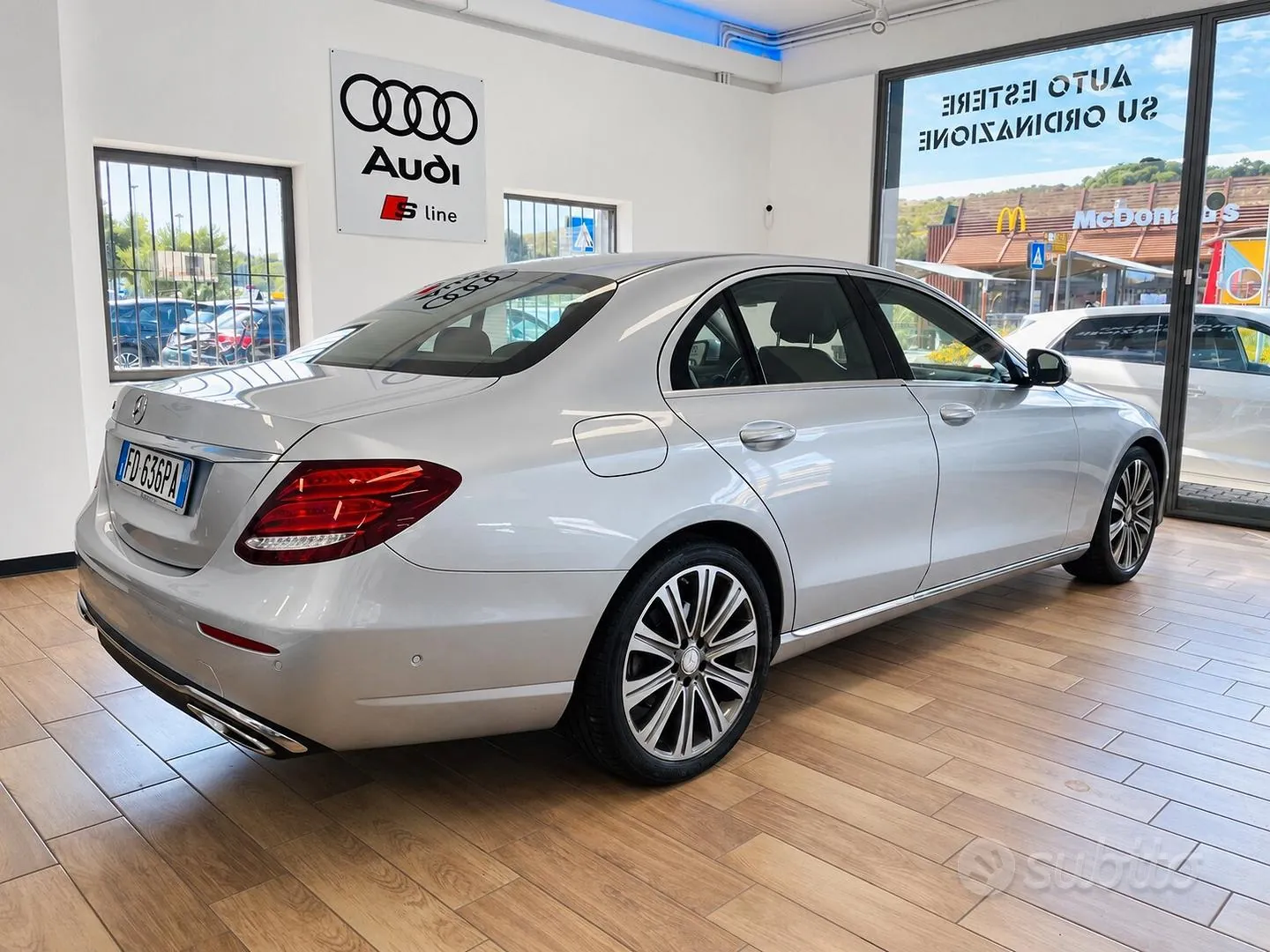 Mercedes-Benz E 220 2016 photo 3