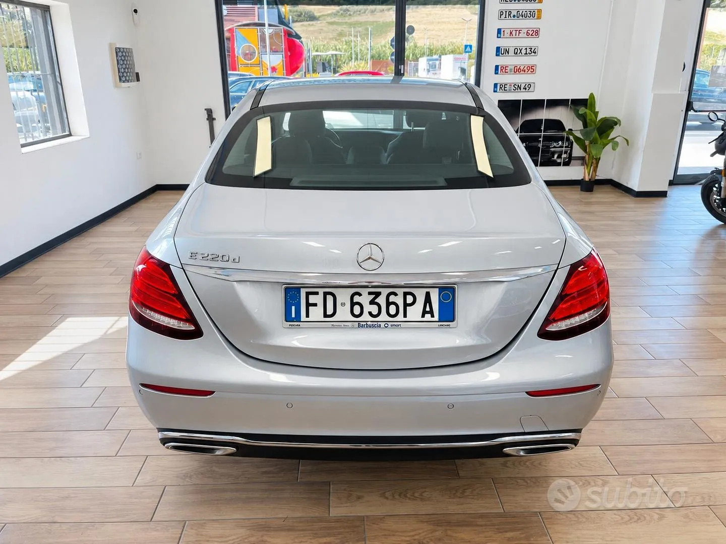 Mercedes-Benz E 220