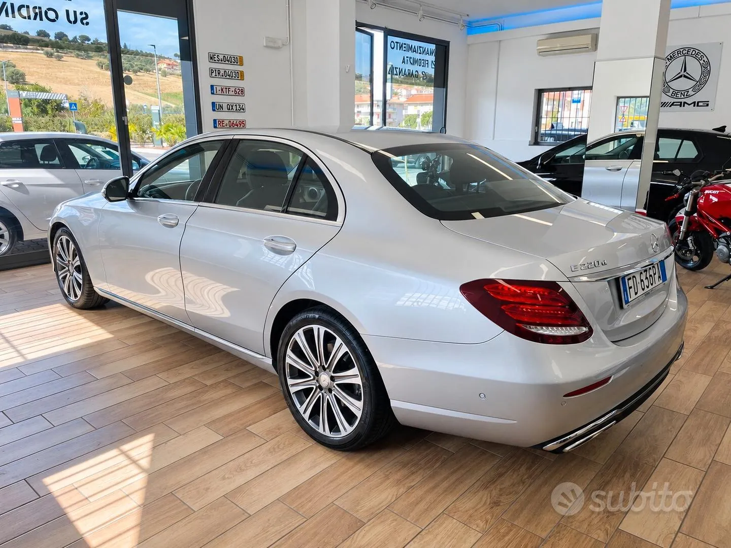 Mercedes-Benz E 220 2016 photo 5
