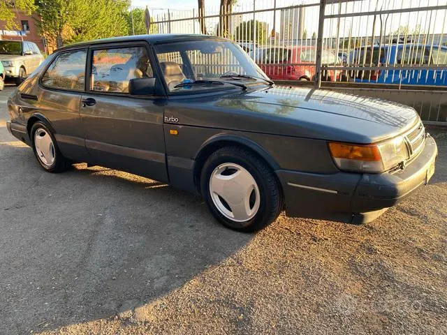 Saab 900 1990 photo 4
