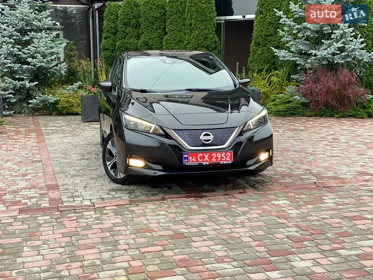 Nissan Leaf 2019 photo 2