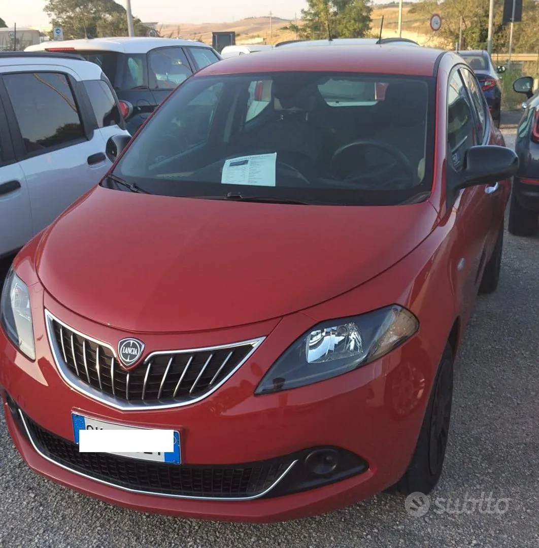 Lancia Ypsilon