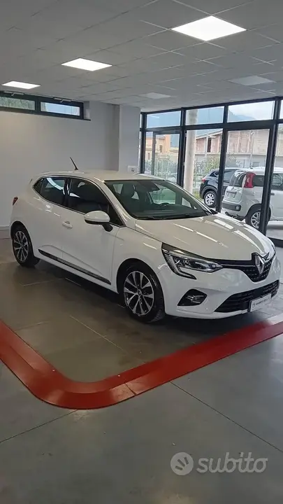 Renault Clio 2021 photo 2