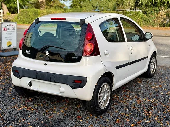 Peugeot 107 2014 photo 3