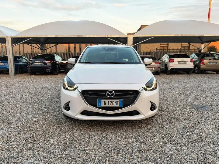 Mazda Mazda2 2019 photo 2