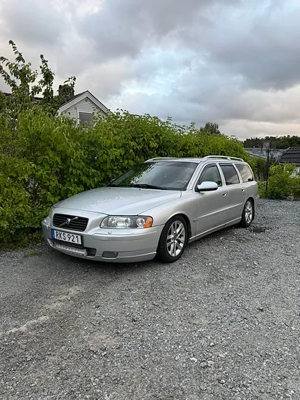 Volvo V70 2000 photo 2