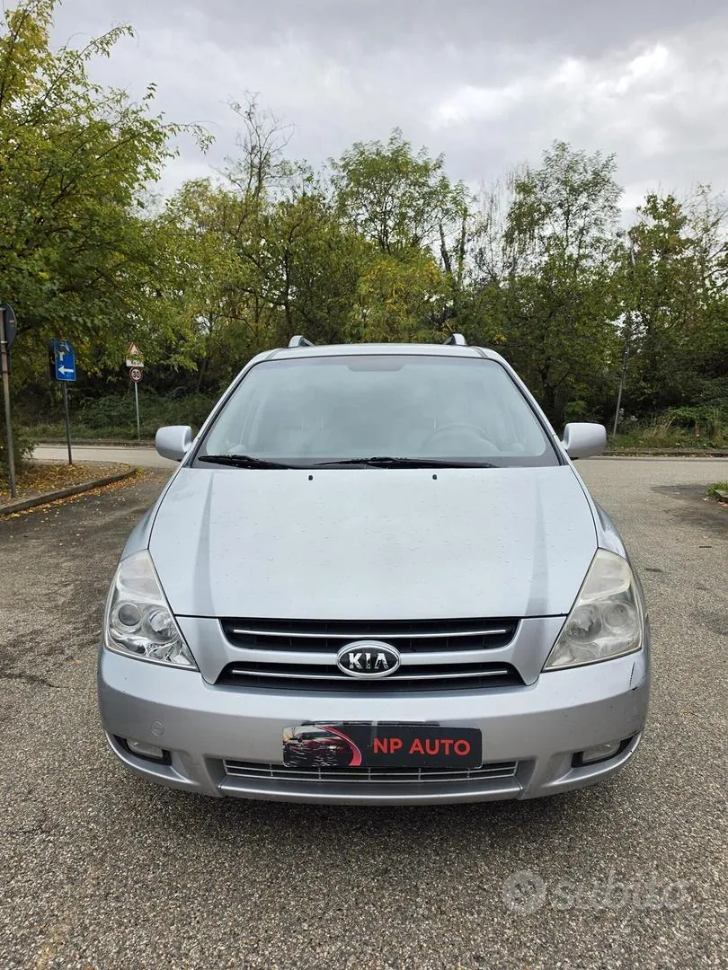Kia Carnival 2006 photo 3