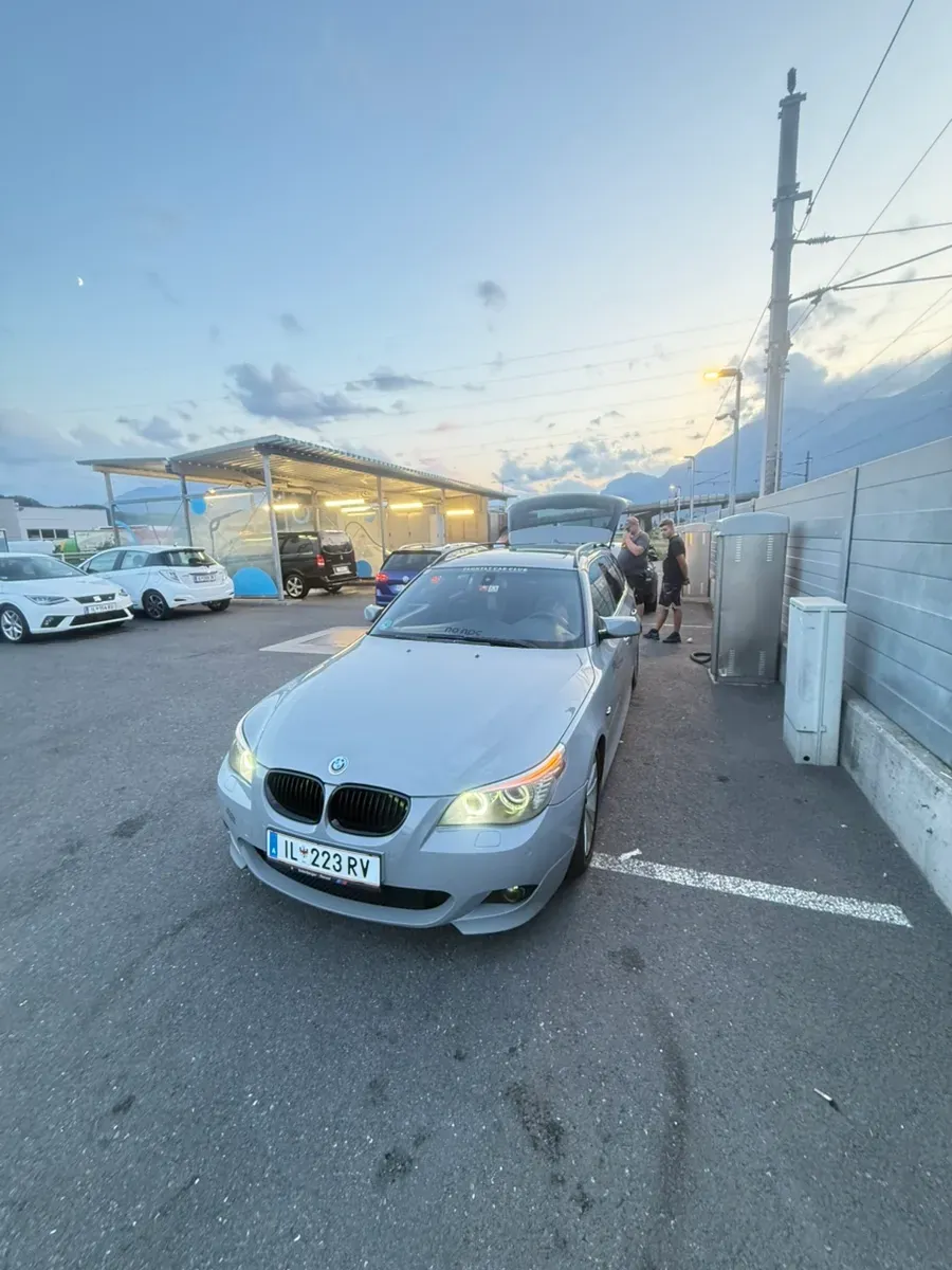 BMW 5 Series 2007 photo 2