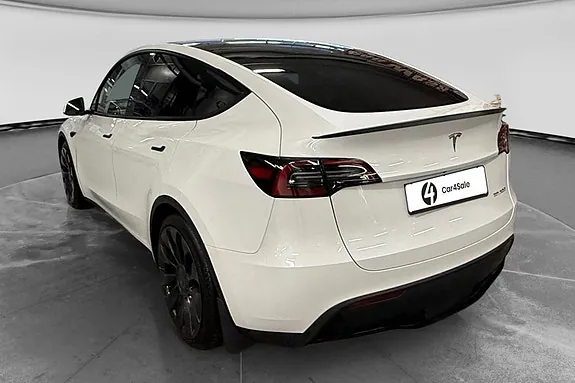 Tesla Model Y 2023 photo 3
