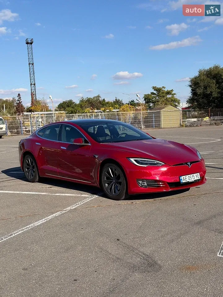 Tesla Model S 2019 photo 3