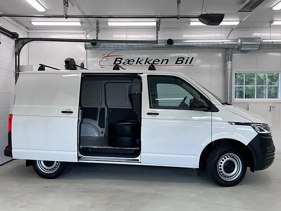 Volkswagen Transporter 2022 photo 5