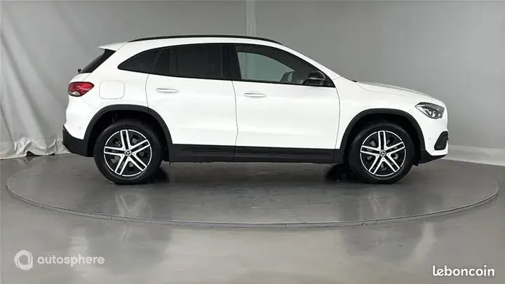 Mercedes-Benz Gla 2023 photo 4