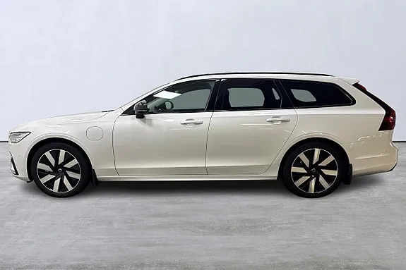 Volvo V90 2025 photo 2