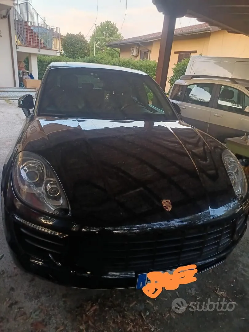 Porsche Macan S
