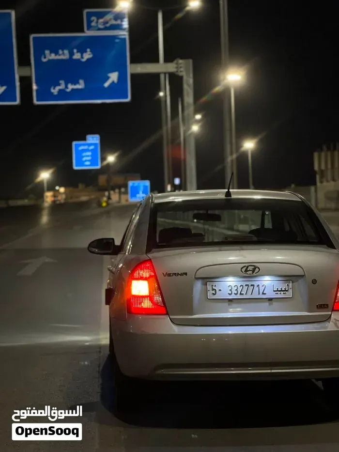 Hyundai Accent 2005 photo 2