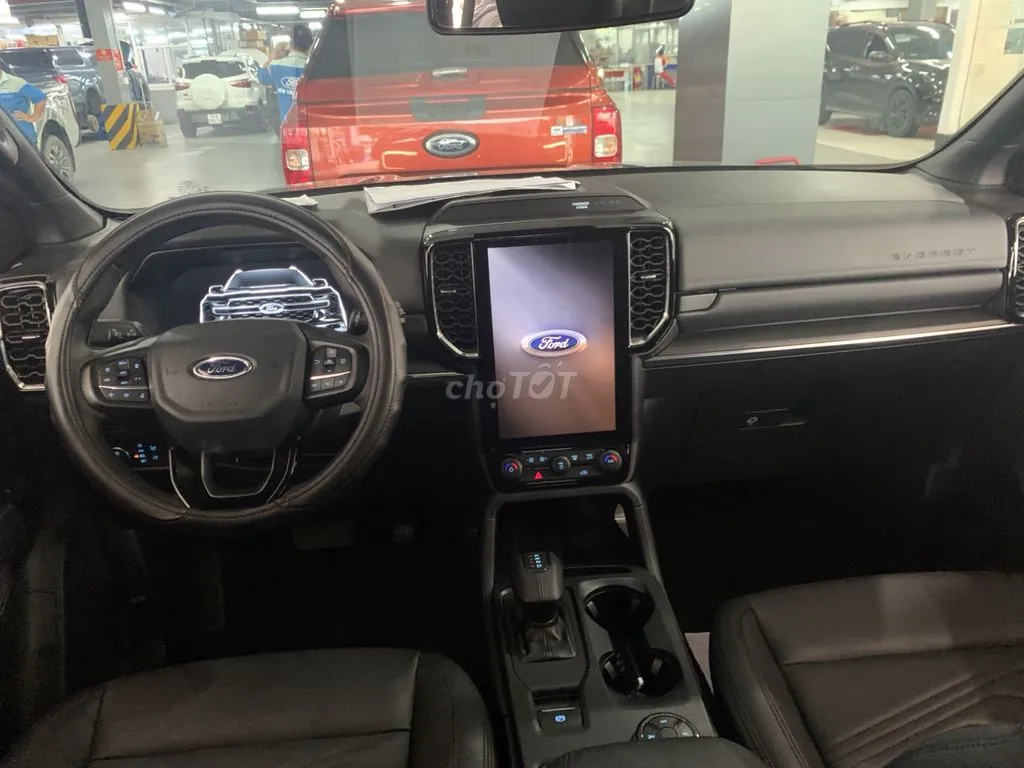 Ford Everest 2023 photo 2