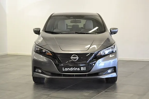 Nissan Leaf 2023 photo 2