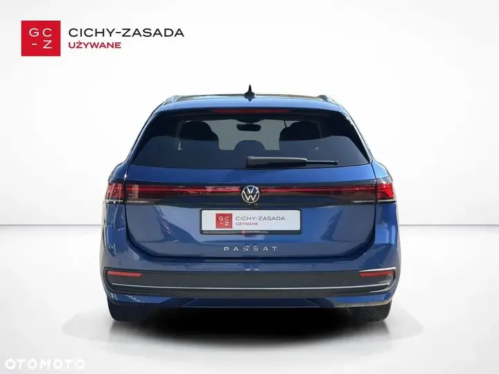 Volkswagen Passat 2024 photo 4