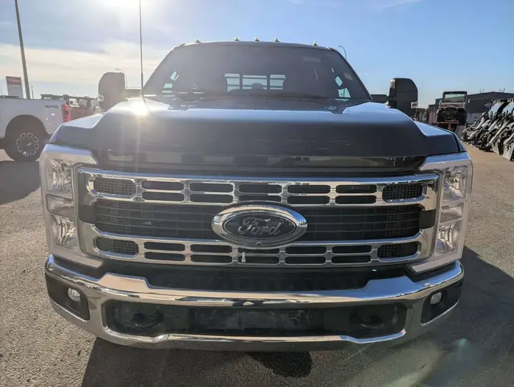 Ford F350 2024 photo 4