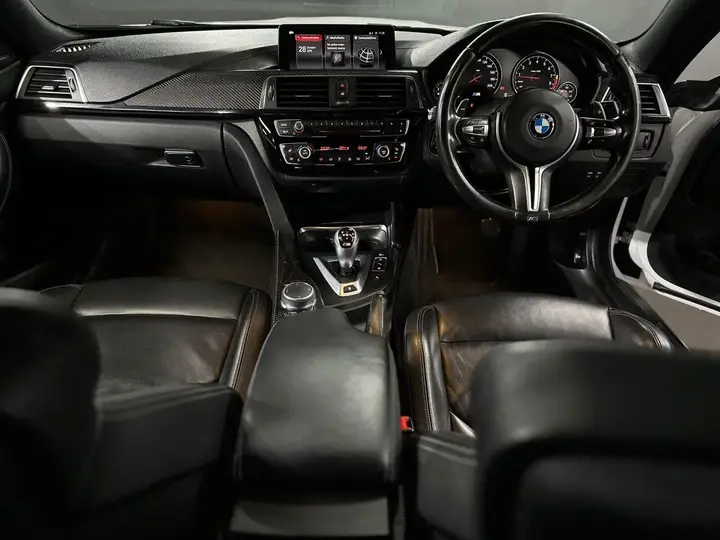 BMW M4 2018 photo 3