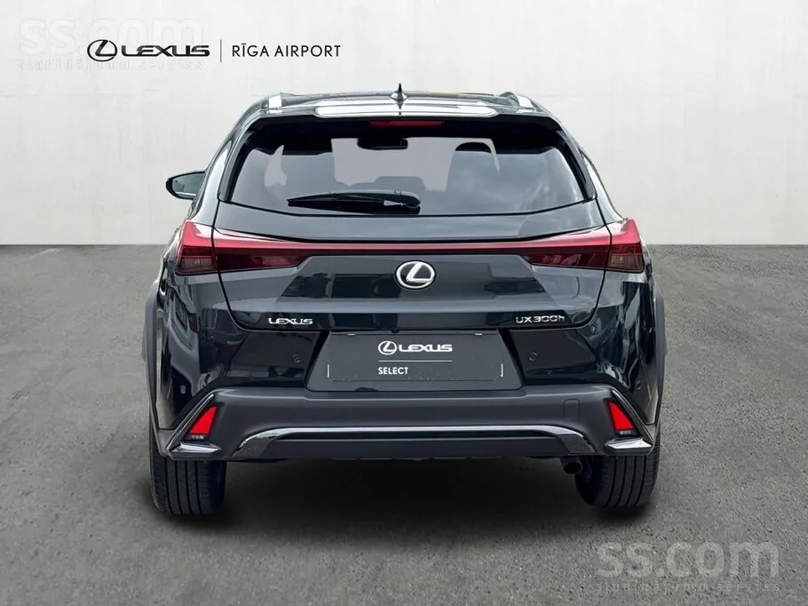 Lexus Ux 2024 photo 4