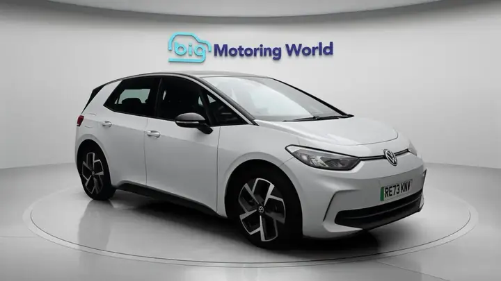 Volkswagen Id.3 2023 photo 2