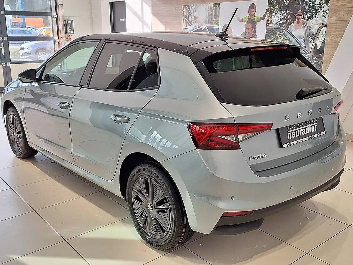 Skoda Fabia 2026 photo 2