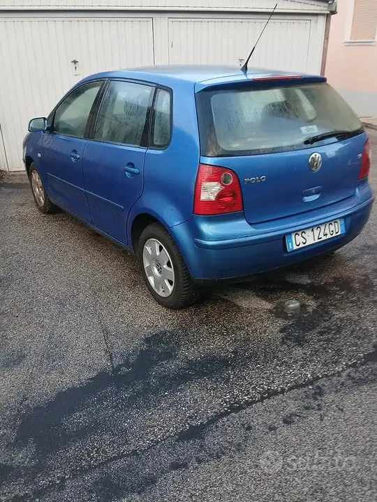 Volkswagen Polo 2005 photo 2