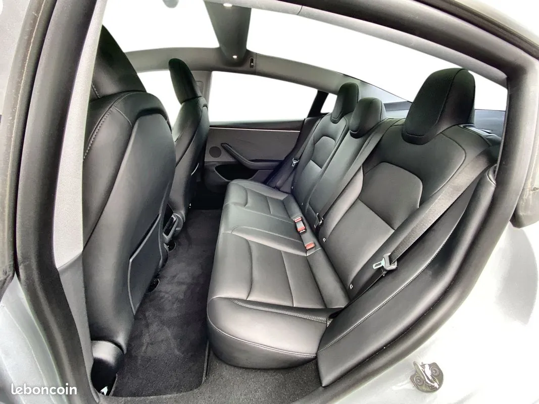 Tesla Model 3 2024 photo 5