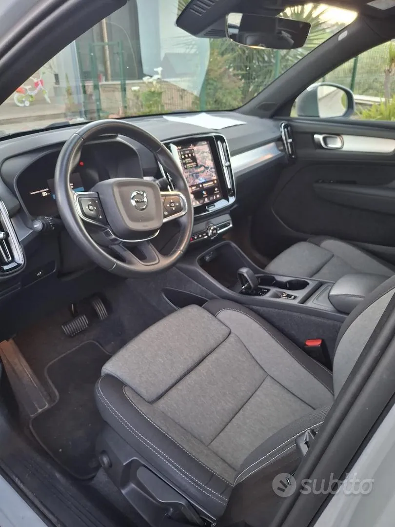 Volvo Xc40 2024 photo 5