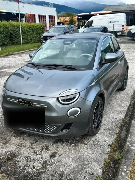 Fiat 500E
