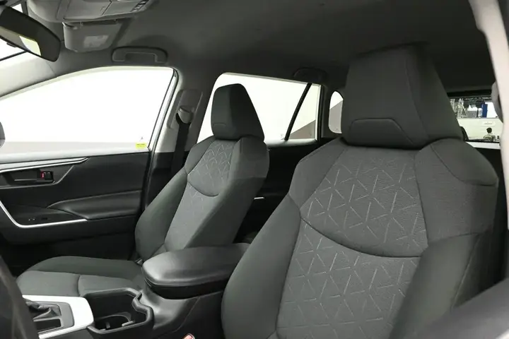 Toyota Rav4 2022 photo 4