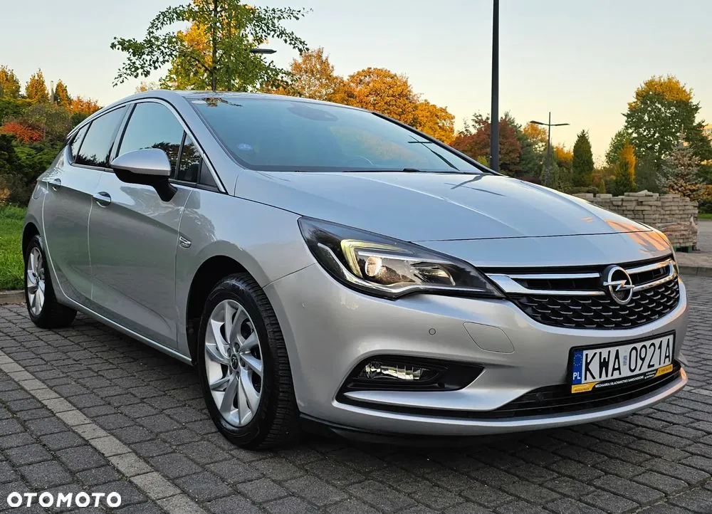 Opel Astra 2018 photo 2
