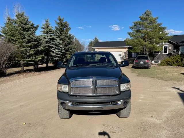 Dodge Ram 3500 2004 photo 2