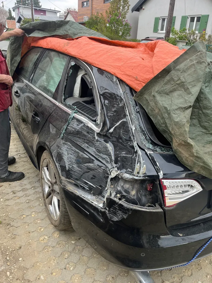 Audi A4 2012 photo 2