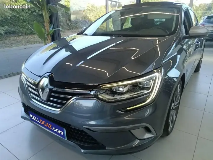 Renault Megane 2019 photo 2
