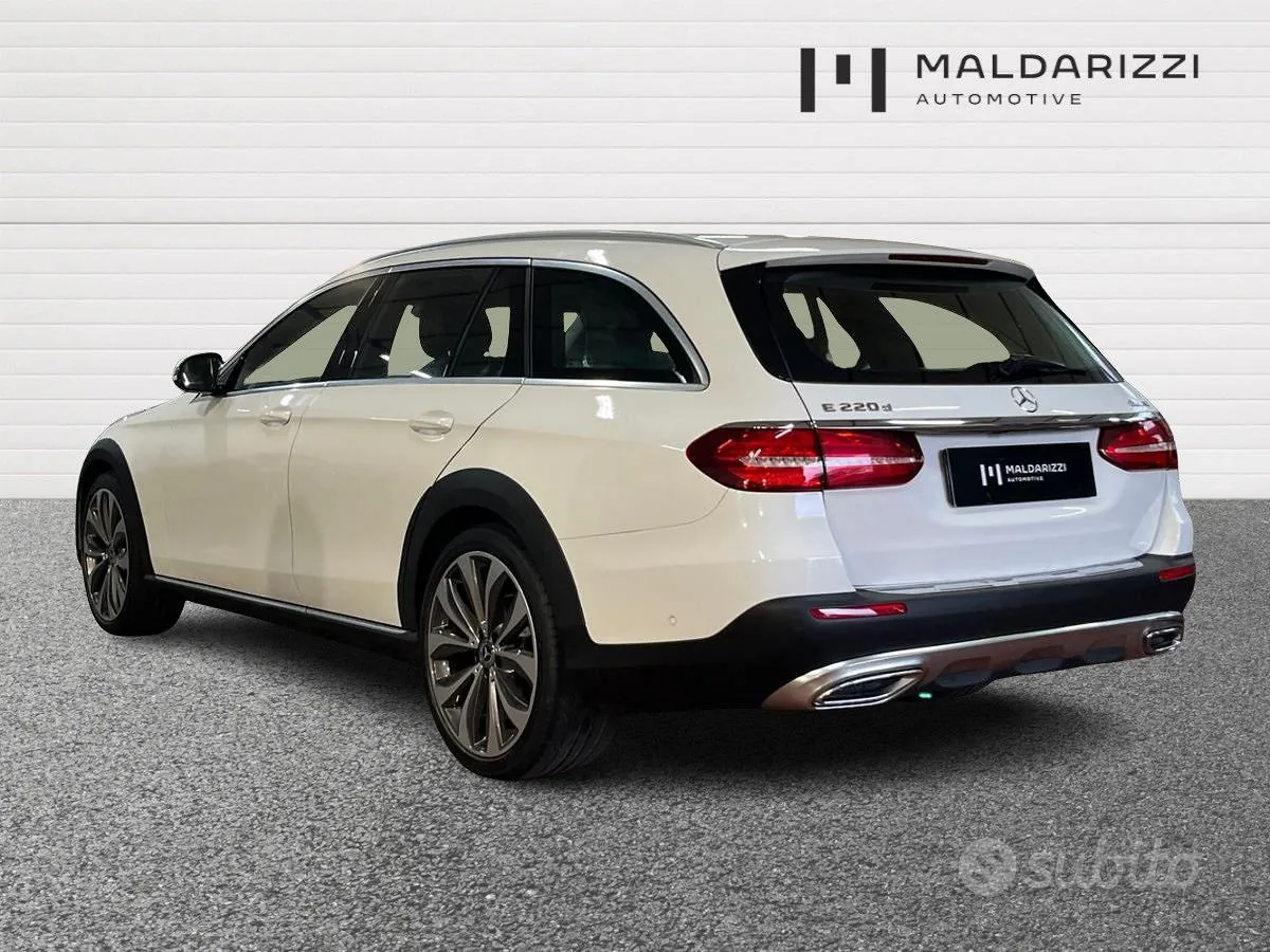 Mercedes-Benz E-Class 2018 photo 4