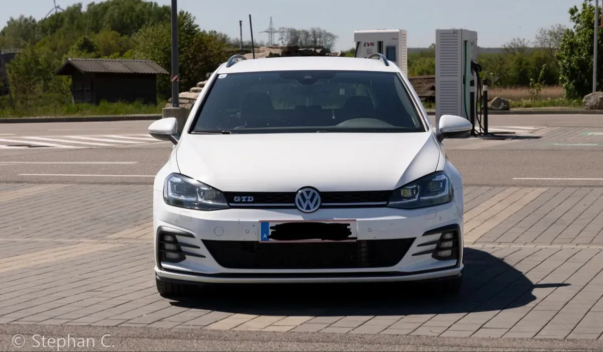 Volkswagen Golf 2017 photo 2