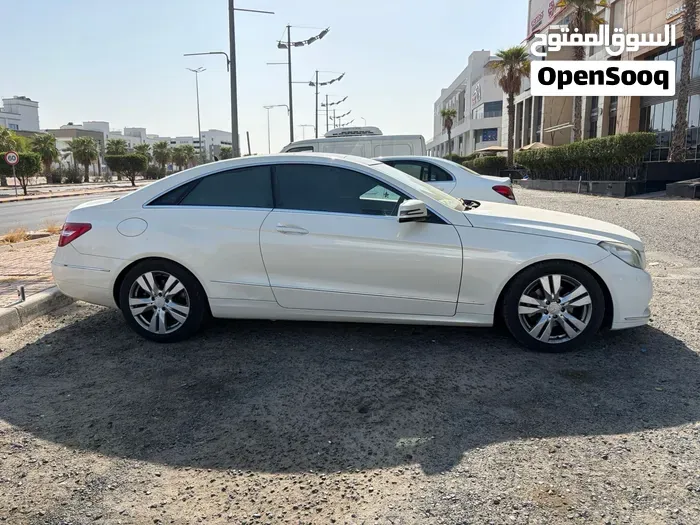 Mercedes-Benz E-Class 2014 photo 4
