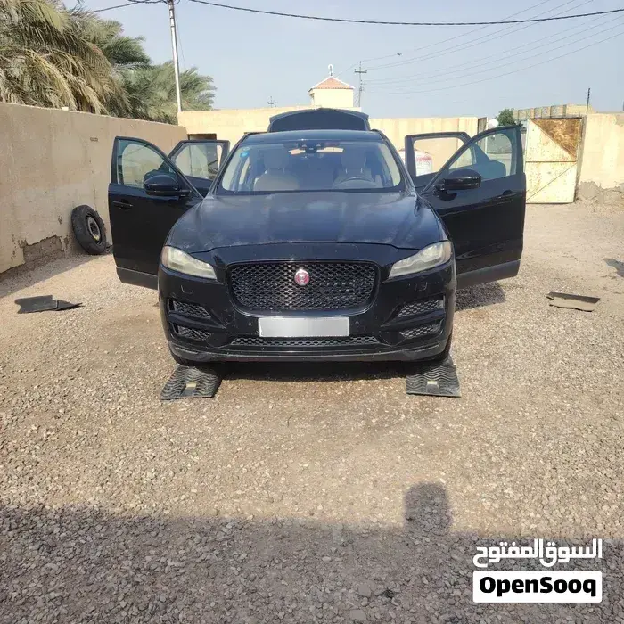 Jaguar F-Pace 2019 photo 2