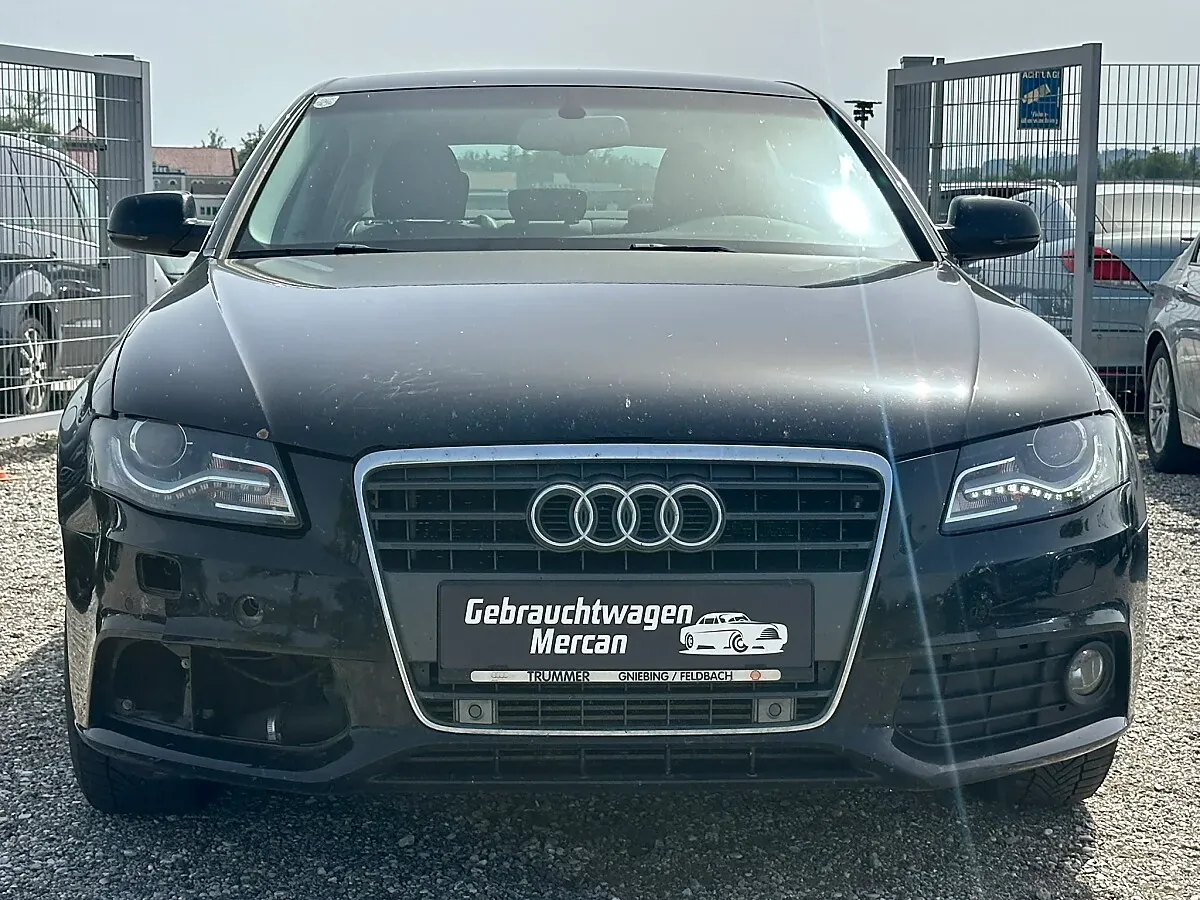 Audi A4 2011 photo 2