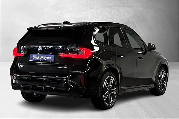 BMW Ix1 2026 photo 4