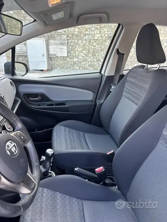 Toyota Yaris 2016 photo 5